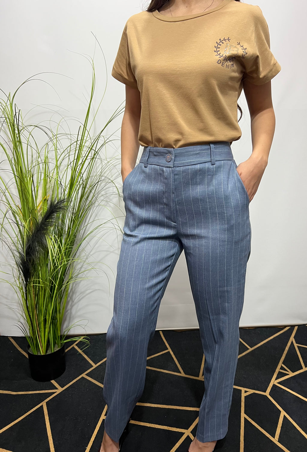 Tailleur gessato LAURA BIAGIOTTI