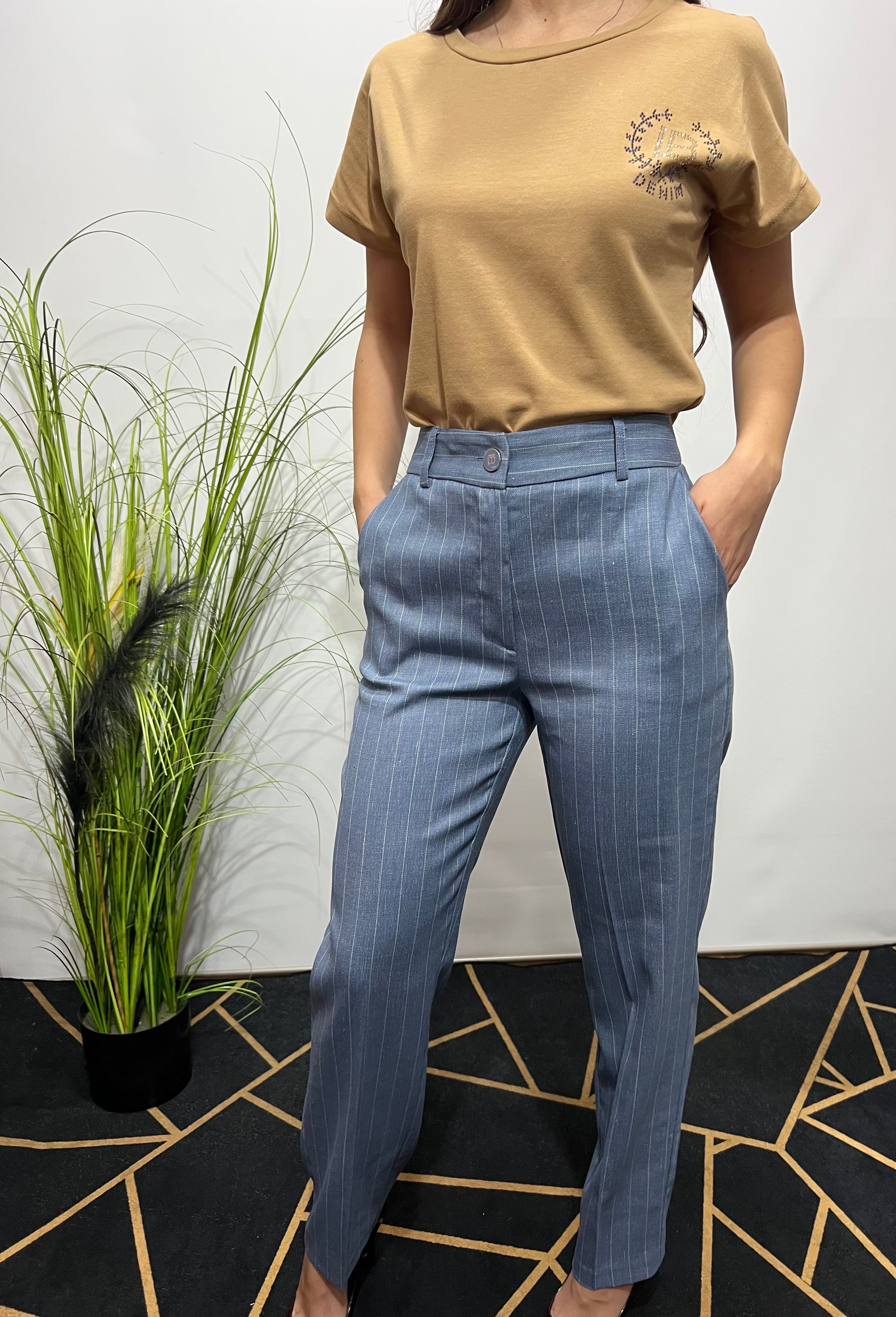 Tailleur gessato LAURA BIAGIOTTI