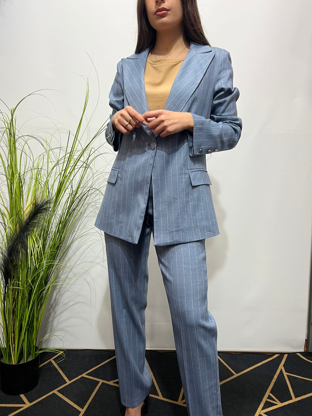 Tailleur gessato LAURA BIAGIOTTI